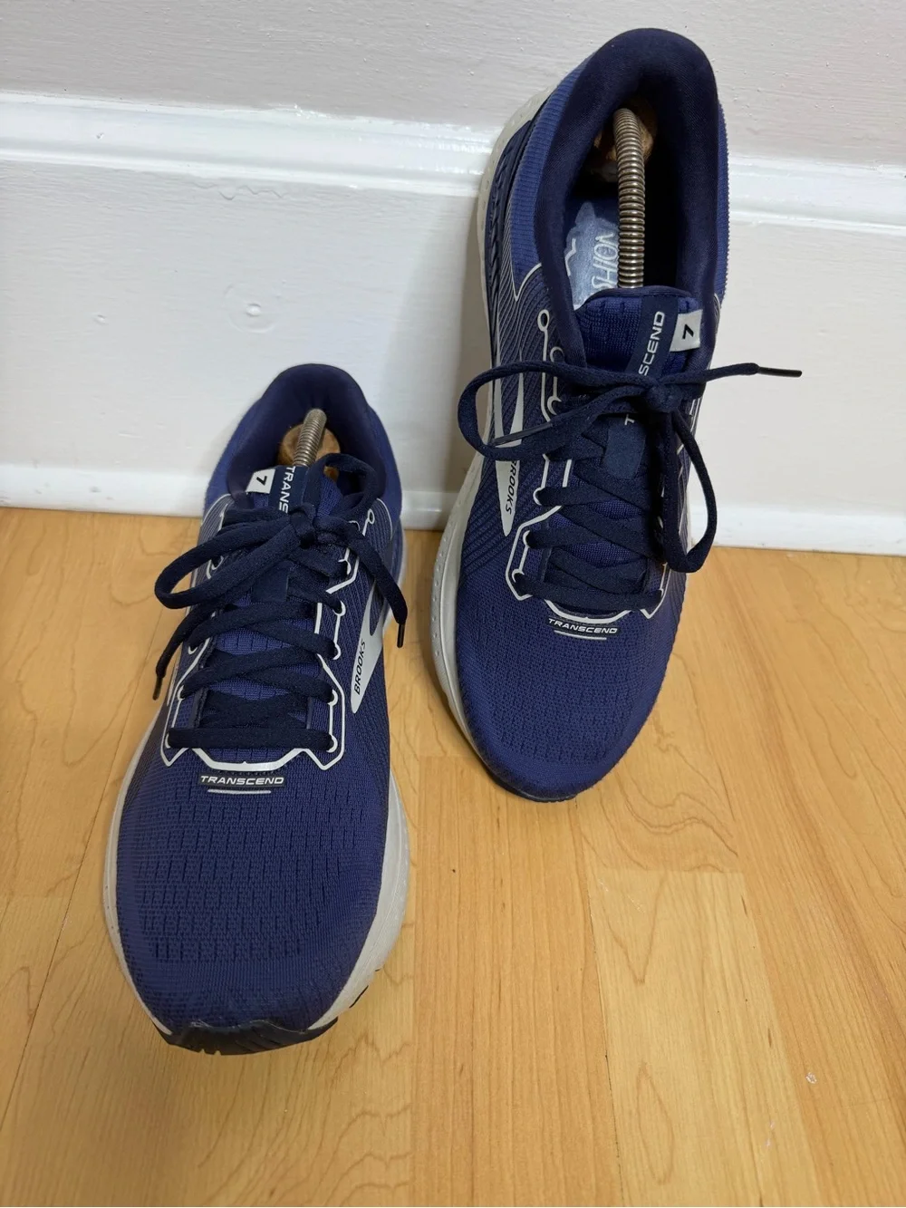 Brooks Transcend 7 Men’s Size 8.5 D Navy Blue Running Shoes